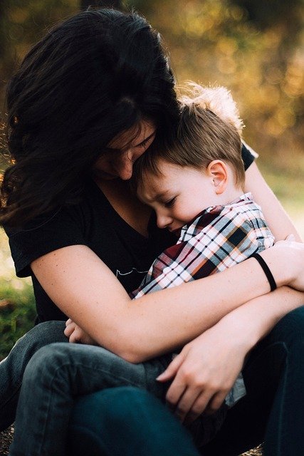 5 ways to handle toddler tantrums