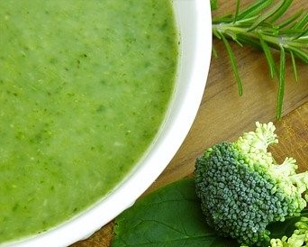 Baby broccoli soup - first solid food