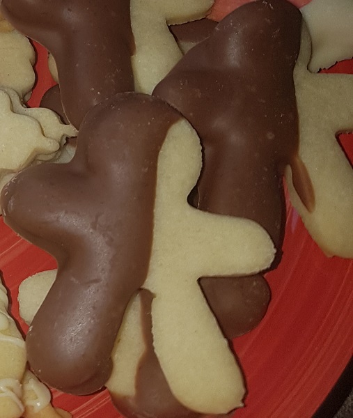chocolate man  cookie - easy cookies to make with kids