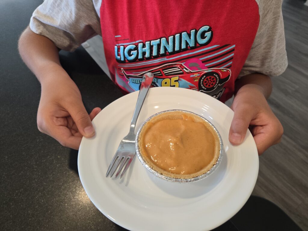 mini pumpkin pies for kids